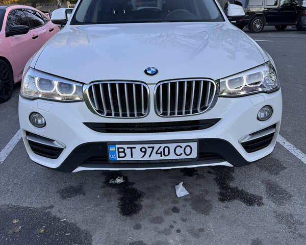 Белый БМВ Х4, объемом двигателя 2 л и пробегом 218 тыс. км за 22500 $, фото 1 на Automoto.ua
