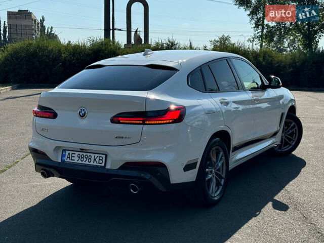 Белый БМВ Х4, объемом двигателя 2 л и пробегом 41 тыс. км за 45600 $, фото 1 на Automoto.ua
