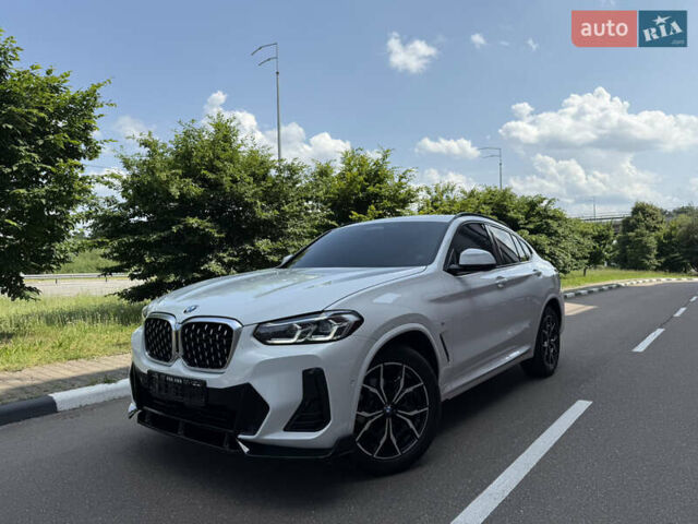 Белый БМВ Х4, объемом двигателя 2 л и пробегом 12 тыс. км за 55999 $, фото 1 на Automoto.ua