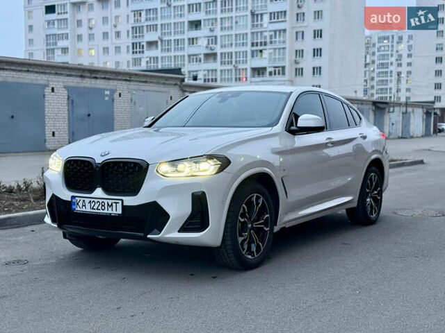 Белый БМВ Х4, объемом двигателя 2 л и пробегом 8 тыс. км за 64777 $, фото 1 на Automoto.ua