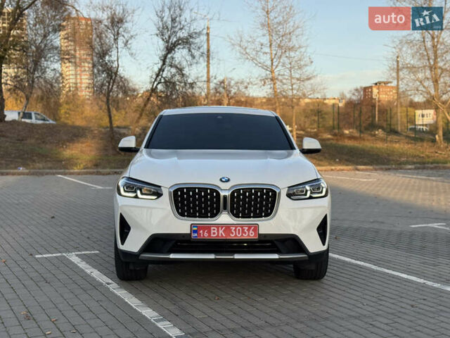 Білий БМВ Х4, об'ємом двигуна 2 л та пробігом 33 тис. км за 43000 $, фото 1 на Automoto.ua