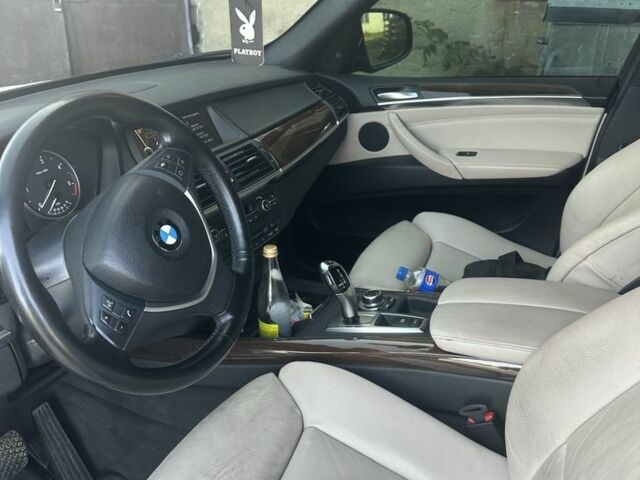 БМВ Х5 М 2011 в Черновцах на Automoto.ua Белый БМВ Х5 М, объемом двигателя 3.5 л и пробегом 147 тыс. км за 16000 $, фото 1 на Automoto.ua
