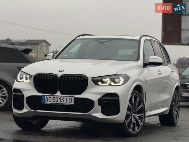 Белый БМВ Х5 М, объемом двигателя 2.99 л и пробегом 22 тыс. км за 92800 $, фото 1 на Automoto.ua