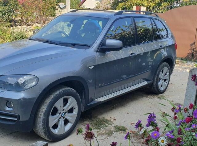 Серый БМВ Х5 М, объемом двигателя 3 л и пробегом 200 тыс. км за 9000 $, фото 1 на Automoto.ua