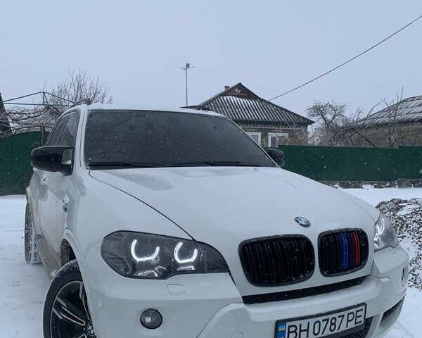 Белый БМВ Х5, объемом двигателя 3 л и пробегом 370 тыс. км за 15200 $, фото 1 на Automoto.ua