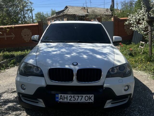Белый БМВ Х5, объемом двигателя 3 л и пробегом 192 тыс. км за 9700 $, фото 1 на Automoto.ua