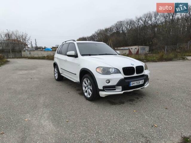 Белый БМВ Х5, объемом двигателя 3 л и пробегом 314 тыс. км за 14699 $, фото 1 на Automoto.ua
