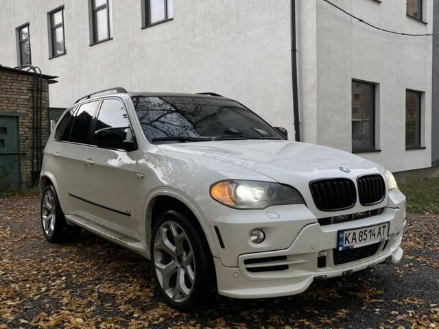 Белый БМВ Х5, объемом двигателя 4.8 л и пробегом 231 тыс. км за 9300 $, фото 1 на Automoto.ua