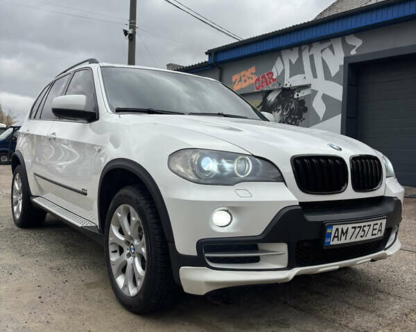 Белый БМВ Х5, объемом двигателя 2.99 л и пробегом 314 тыс. км за 14300 $, фото 1 на Automoto.ua