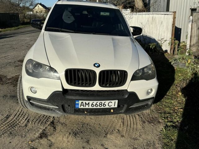 Белый БМВ Х5, объемом двигателя 3 л и пробегом 249 тыс. км за 13500 $, фото 1 на Automoto.ua