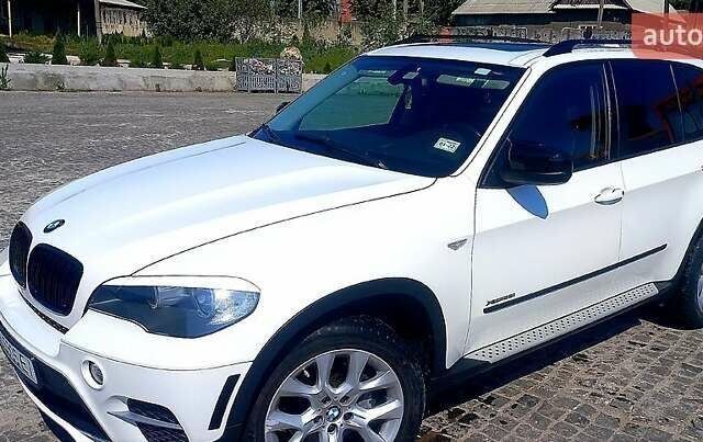 Білий БМВ Х5, об'ємом двигуна 3 л та пробігом 240 тис. км за 13500 $, фото 1 на Automoto.ua