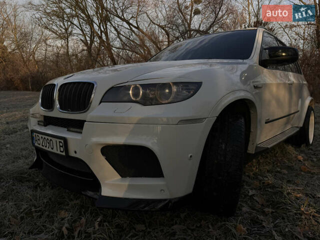 Белый БМВ Х5, объемом двигателя 3 л и пробегом 210 тыс. км за 17000 $, фото 1 на Automoto.ua