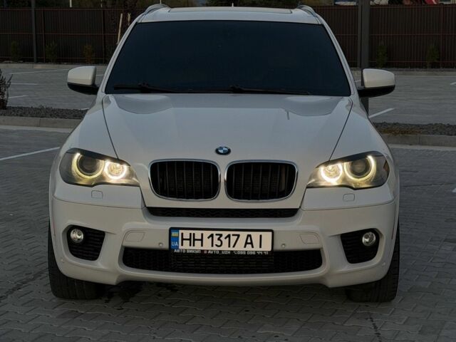 Белый БМВ Х5, объемом двигателя 3 л и пробегом 219 тыс. км за 14200 $, фото 1 на Automoto.ua