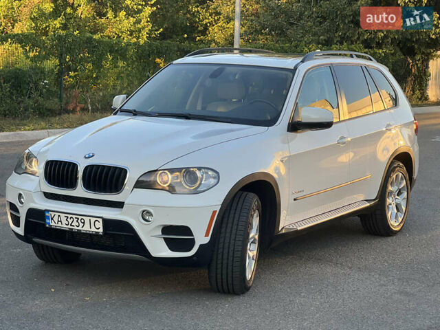 Білий БМВ Х5, об'ємом двигуна 2.98 л та пробігом 259 тис. км за 13000 $, фото 1 на Automoto.ua