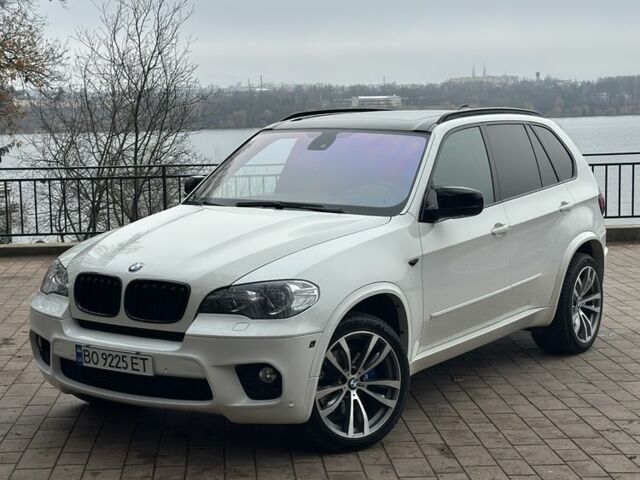 Белый БМВ Х5, объемом двигателя 3 л и пробегом 255 тыс. км за 21500 $, фото 1 на Automoto.ua