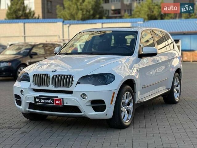 Белый БМВ Х5, объемом двигателя 3 л и пробегом 155 тыс. км за 18390 $, фото 1 на Automoto.ua