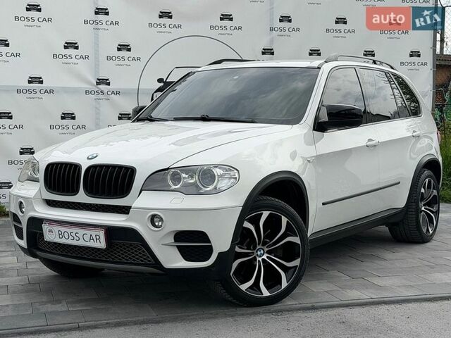 Белый БМВ Х5, объемом двигателя 3 л и пробегом 302 тыс. км за 19999 $, фото 1 на Automoto.ua