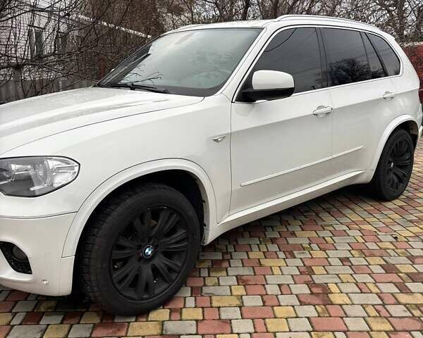 Білий БМВ Х5, об'ємом двигуна 2.99 л та пробігом 315 тис. км за 17500 $, фото 1 на Automoto.ua