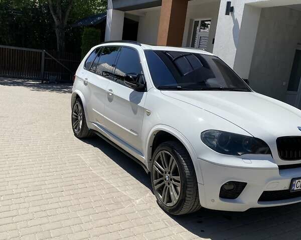 Белый БМВ Х5, объемом двигателя 3 л и пробегом 219 тыс. км за 23000 $, фото 1 на Automoto.ua