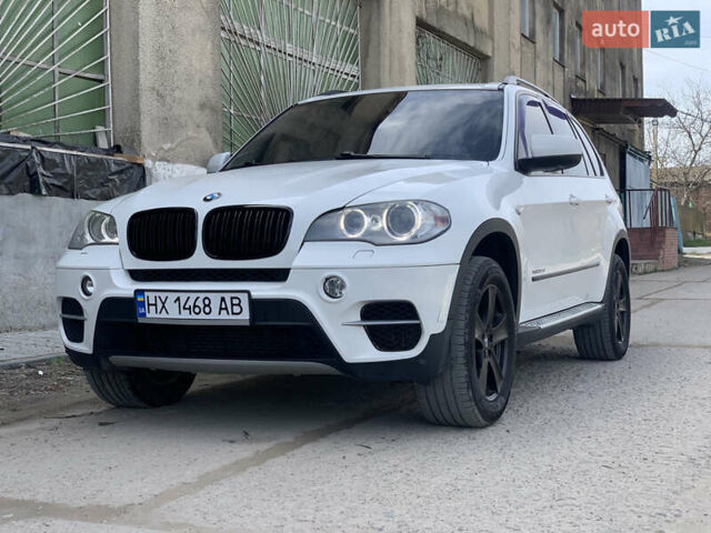 Белый БМВ Х5, объемом двигателя 2.99 л и пробегом 219 тыс. км за 16500 $, фото 1 на Automoto.ua