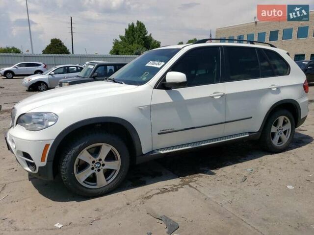 Белый БМВ Х5, объемом двигателя 3 л и пробегом 180 тыс. км за 2000 $, фото 1 на Automoto.ua
