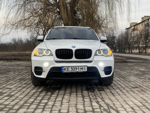 Белый БМВ Х5, объемом двигателя 2.99 л и пробегом 199 тыс. км за 17500 $, фото 1 на Automoto.ua