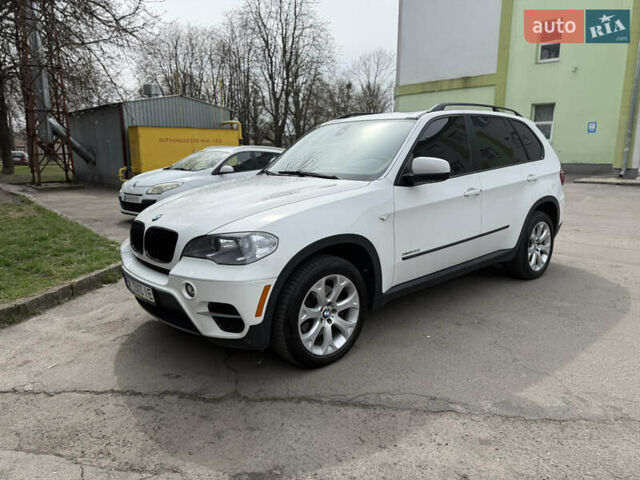 Белый БМВ Х5, объемом двигателя 2.99 л и пробегом 216 тыс. км за 17900 $, фото 1 на Automoto.ua