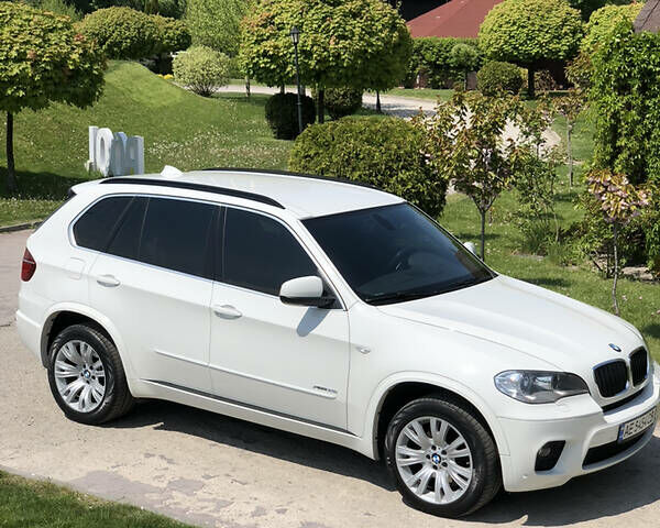 Белый БМВ Х5, объемом двигателя 3 л и пробегом 190 тыс. км за 17000 $, фото 1 на Automoto.ua