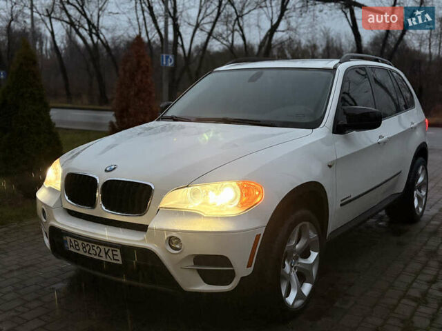 Белый БМВ Х5, объемом двигателя 3 л и пробегом 264 тыс. км за 10900 $, фото 1 на Automoto.ua