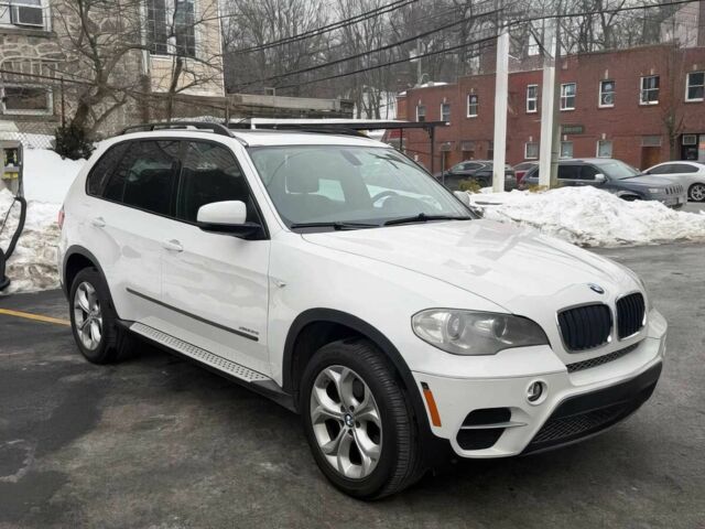 Білий БМВ Х5, об'ємом двигуна 3 л та пробігом 92 тис. км за 2100 $, фото 1 на Automoto.ua