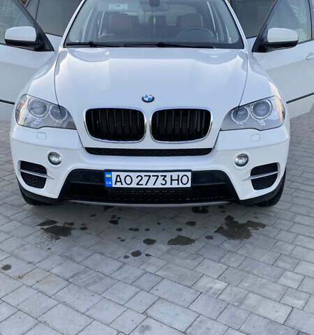 Белый БМВ Х5, объемом двигателя 2.98 л и пробегом 145 тыс. км за 18500 $, фото 1 на Automoto.ua