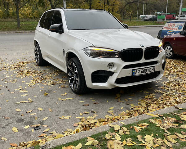 Білий БМВ Х5, об'ємом двигуна 2.98 л та пробігом 220 тис. км за 25500 $, фото 1 на Automoto.ua