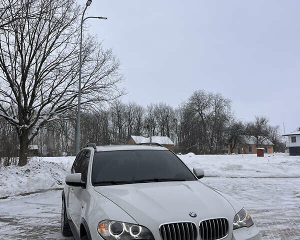 Белый БМВ Х5, объемом двигателя 3 л и пробегом 230 тыс. км за 18500 $, фото 1 на Automoto.ua