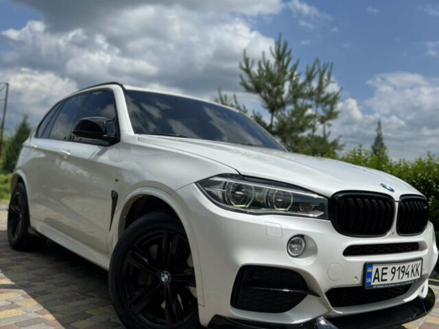 Белый БМВ Х5, объемом двигателя 3 л и пробегом 234 тыс. км за 35000 $, фото 1 на Automoto.ua
