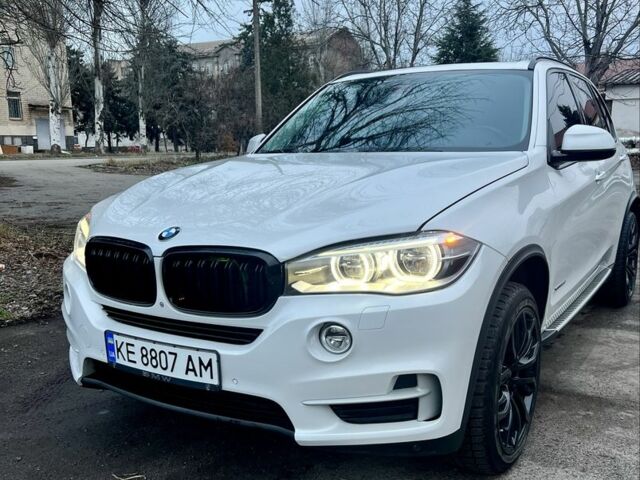 Белый БМВ Х5, объемом двигателя 3 л и пробегом 187 тыс. км за 27500 $, фото 1 на Automoto.ua