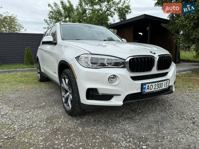 Білий БМВ Х5, об'ємом двигуна 2.99 л та пробігом 281 тис. км за 27500 $, фото 1 на Automoto.ua