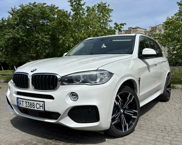Білий БМВ Х5, об'ємом двигуна 3 л та пробігом 125 тис. км за 27800 $, фото 1 на Automoto.ua