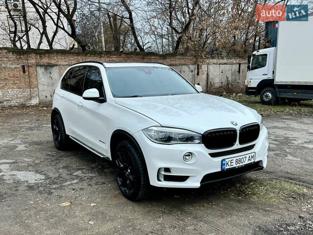 Белый БМВ Х5, объемом двигателя 2.99 л и пробегом 187 тыс. км за 25500 $, фото 1 на Automoto.ua