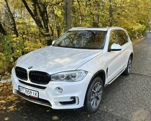 БМВ Х5 2014 в Черновцах на Automoto.ua Белый БМВ Х5, объемом двигателя 2.98 л и пробегом 269 тыс. км за 21500 $, фото 1 на Automoto.ua