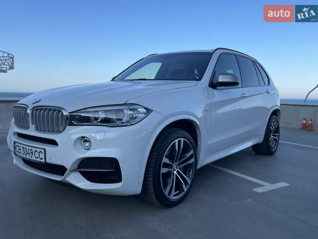 Белый БМВ Х5, объемом двигателя 3 л и пробегом 184 тыс. км за 32000 $, фото 1 на Automoto.ua