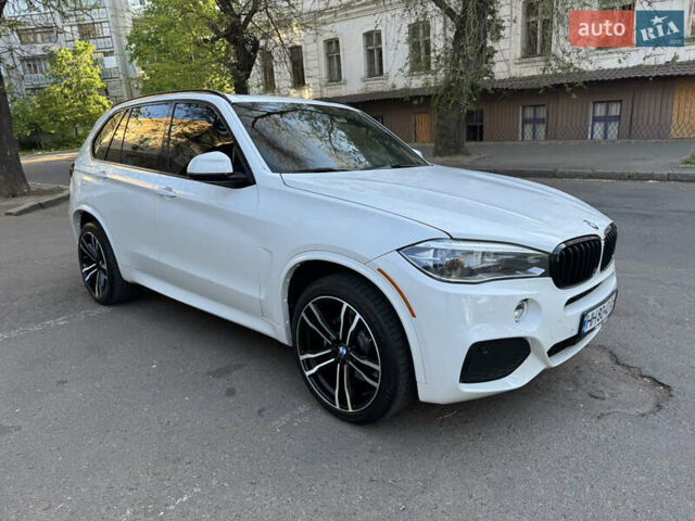 Белый БМВ Х5, объемом двигателя 2.98 л и пробегом 264 тыс. км за 25000 $, фото 1 на Automoto.ua