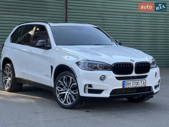Білий БМВ Х5, об'ємом двигуна 3 л та пробігом 170 тис. км за 30900 $, фото 1 на Automoto.ua