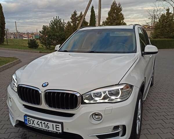 Белый БМВ Х5, объемом двигателя 2.99 л и пробегом 236 тыс. км за 24500 $, фото 1 на Automoto.ua