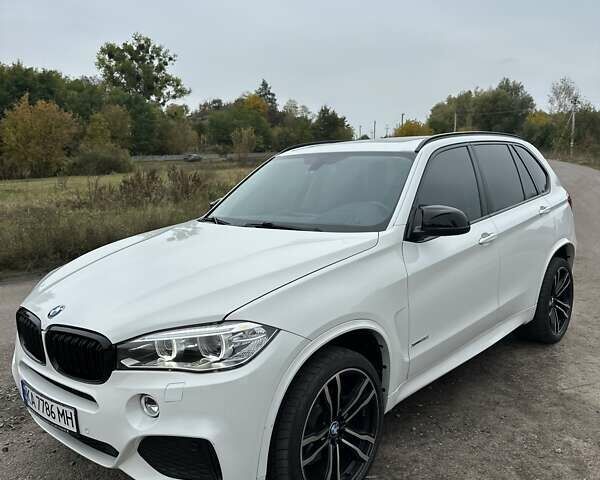 Белый БМВ Х5, объемом двигателя 2.98 л и пробегом 140 тыс. км за 23500 $, фото 1 на Automoto.ua