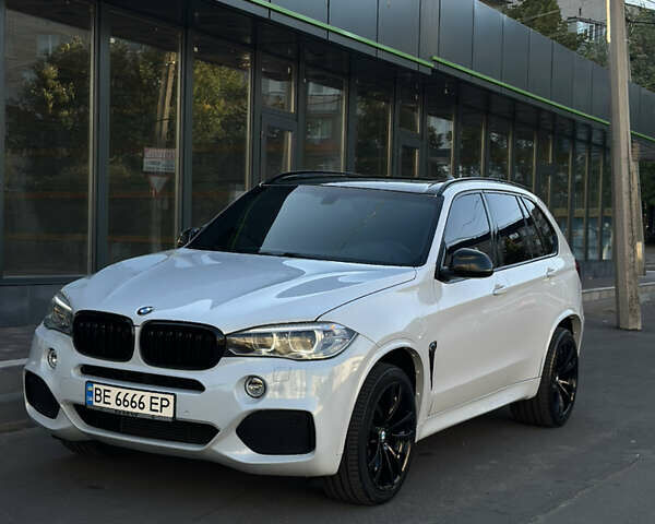 Белый БМВ Х5, объемом двигателя 3 л и пробегом 199 тыс. км за 21000 $, фото 1 на Automoto.ua