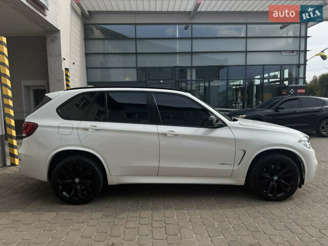 Белый БМВ Х5, объемом двигателя 3 л и пробегом 219 тыс. км за 30999 $, фото 1 на Automoto.ua