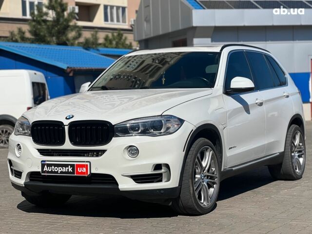 Белый БМВ Х5, объемом двигателя 2 л и пробегом 166 тыс. км за 24990 $, фото 1 на Automoto.ua