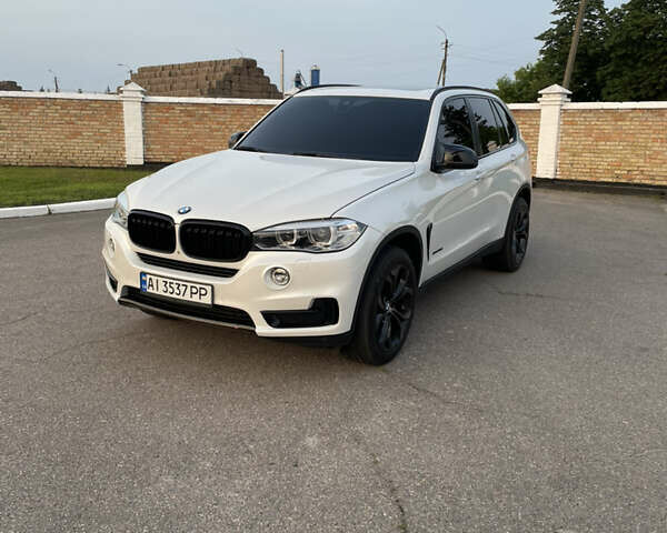 Белый БМВ Х5, объемом двигателя 2.98 л и пробегом 191 тыс. км за 20500 $, фото 1 на Automoto.ua
