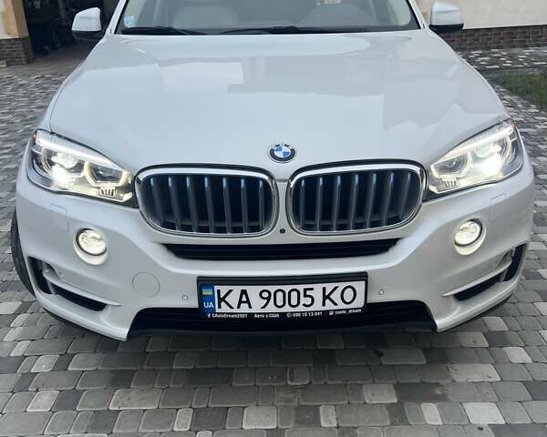 Белый БМВ Х5, объемом двигателя 2.98 л и пробегом 212 тыс. км за 22500 $, фото 1 на Automoto.ua