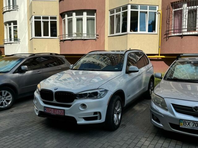 Белый БМВ Х5, объемом двигателя 3 л и пробегом 160 тыс. км за 21300 $, фото 1 на Automoto.ua